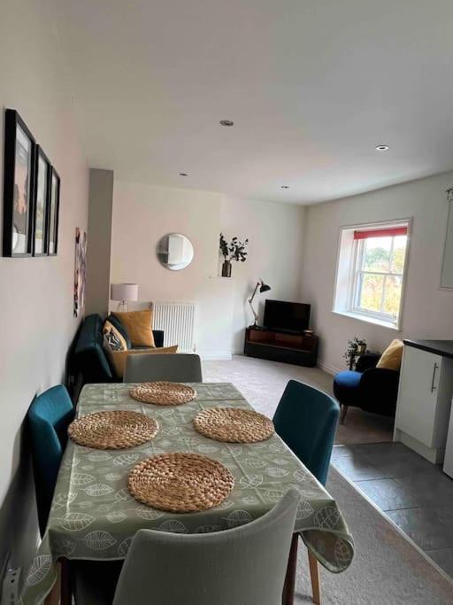 Town Centre Apartment With Parking Wallingford Exterior foto